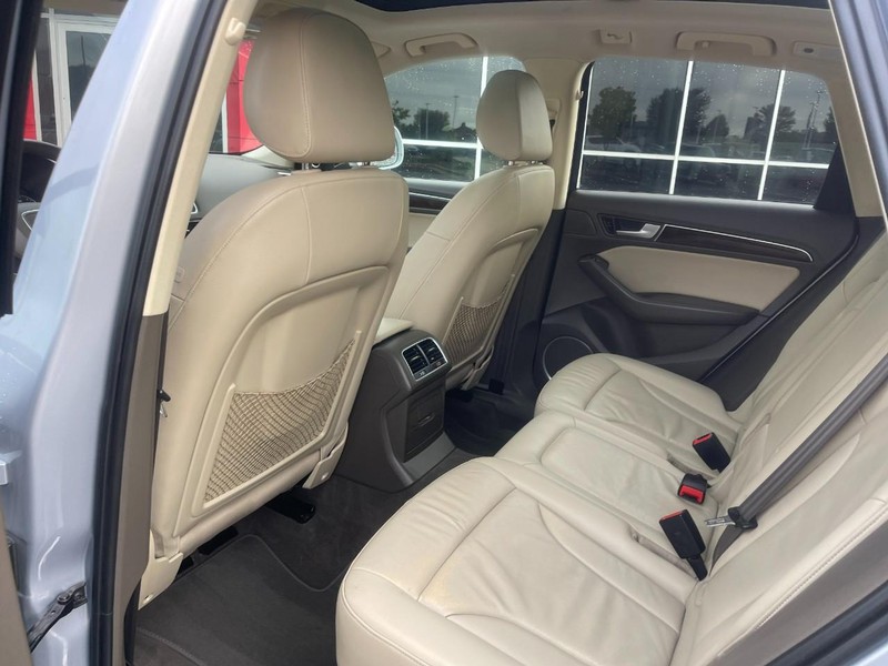 Audi Q5 Vehicle Image 18