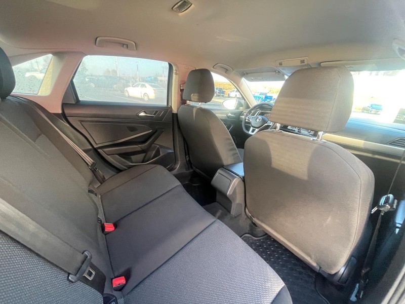 Volkswagen Jetta Vehicle Image 15