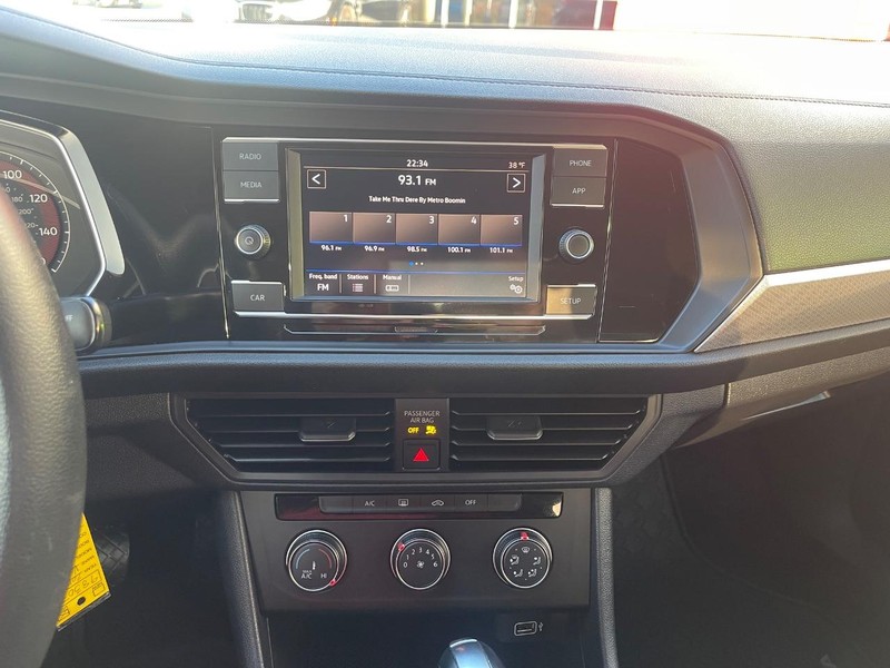 Volkswagen Jetta Vehicle Image 20