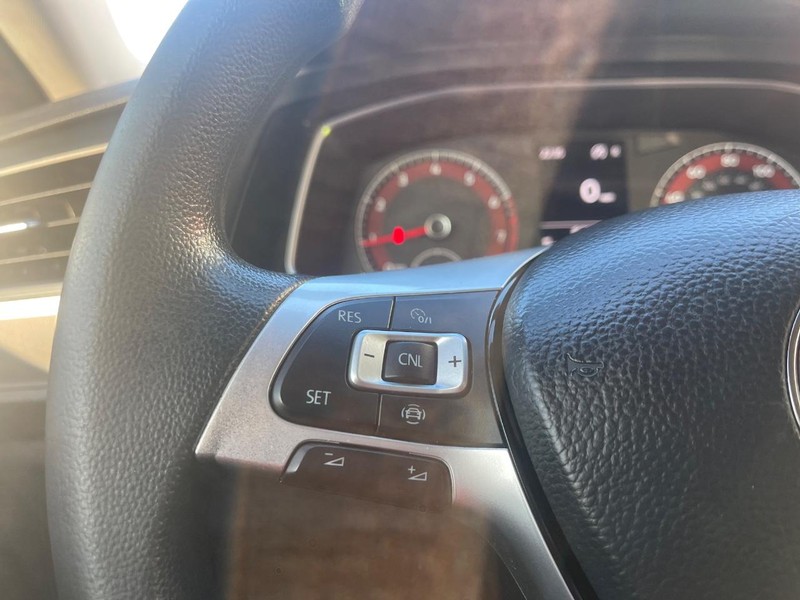 Volkswagen Jetta Vehicle Image 24