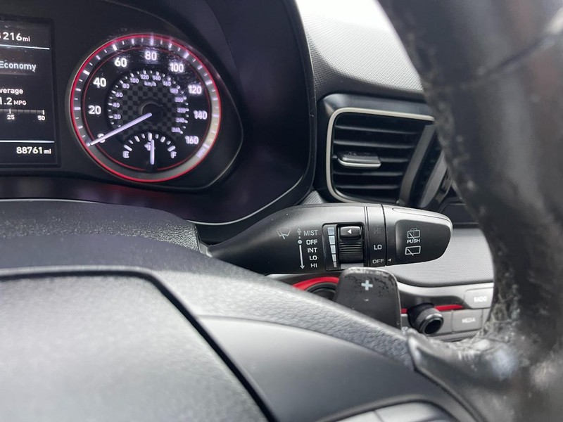 Hyundai Veloster Vehicle Image 20