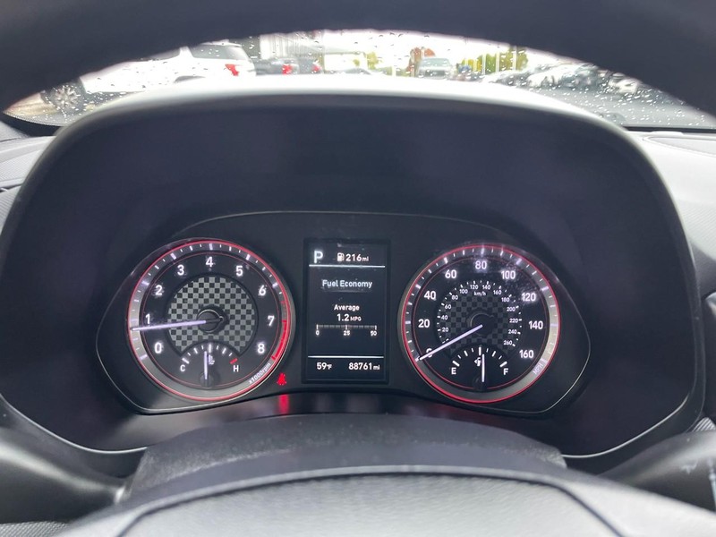 Hyundai Veloster Vehicle Image 21