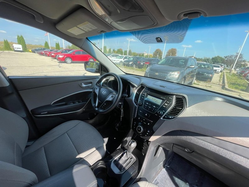 Hyundai Santa Fe Sport Vehicle Image 04