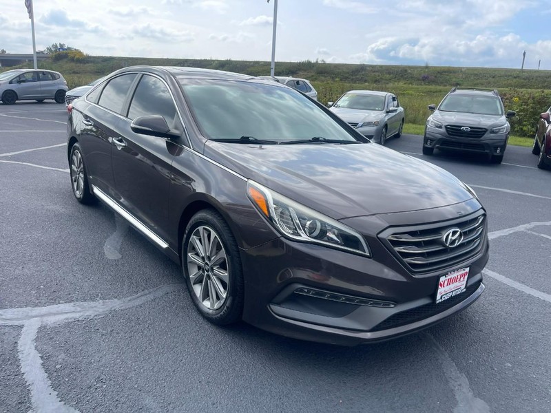 Hyundai Sonata Vehicle Image 02