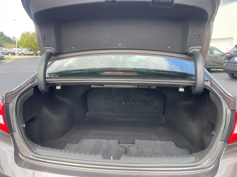 Hyundai Sonata Vehicle Image 16