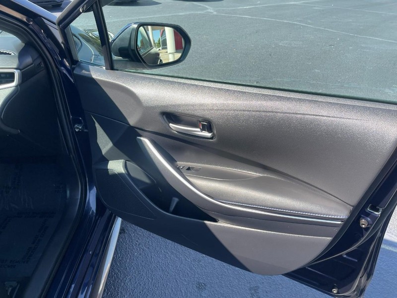 Toyota Corolla Vehicle Image 11