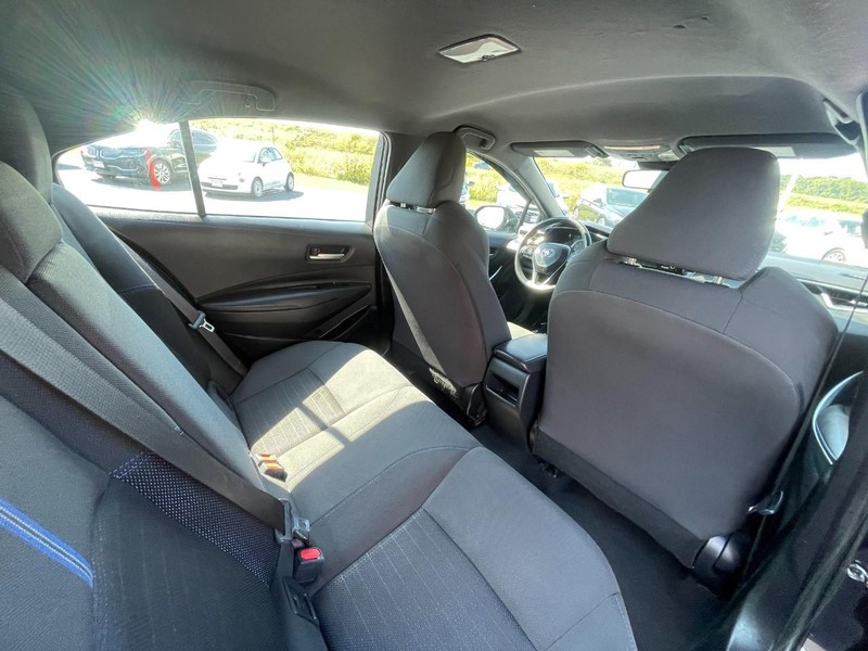 Toyota Corolla Vehicle Image 13