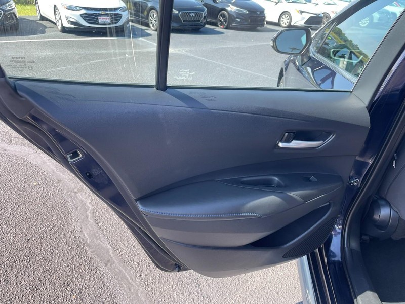 Toyota Corolla Vehicle Image 16
