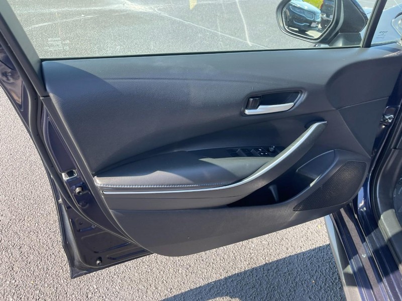 Toyota Corolla Vehicle Image 18