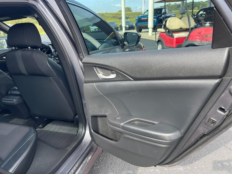 Honda Civic Sedan Vehicle Image 14