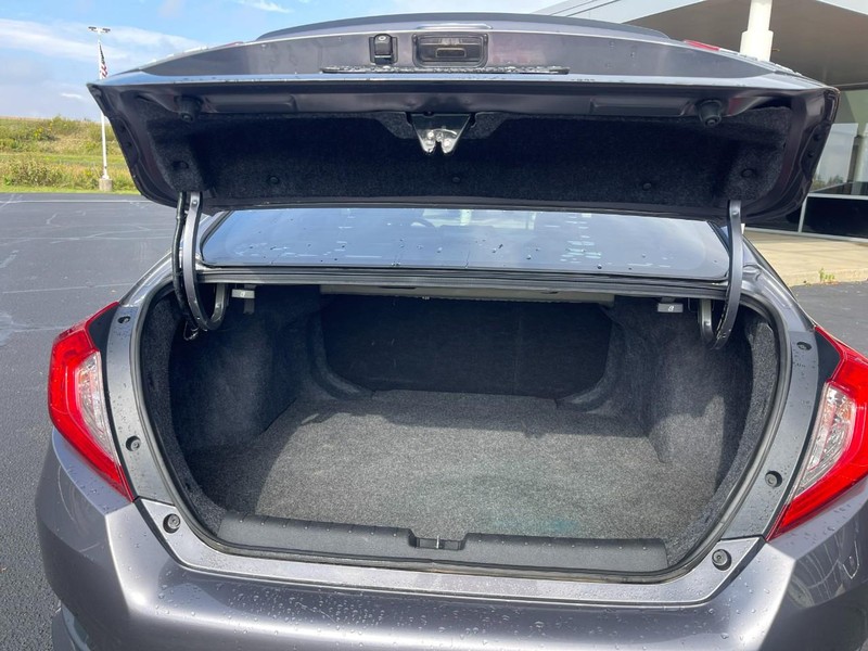 Honda Civic Sedan Vehicle Image 15