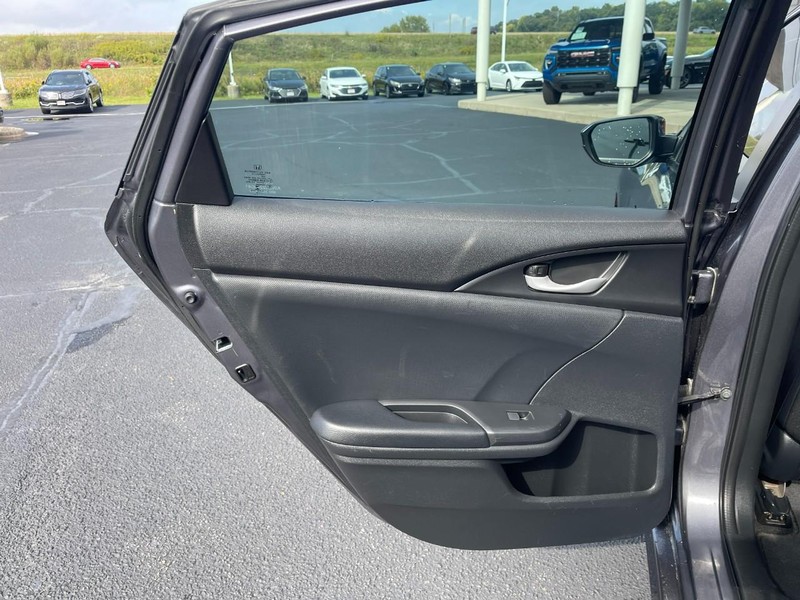 Honda Civic Sedan Vehicle Image 17