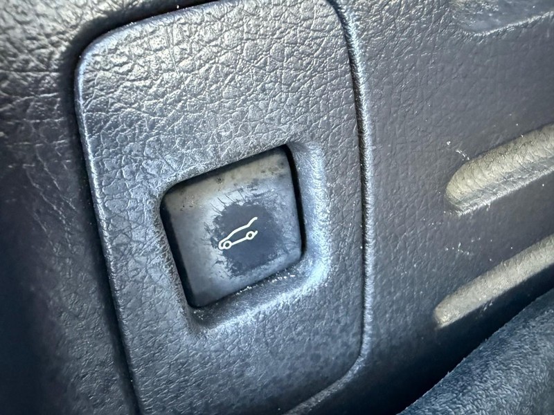 Ford Edge Vehicle Image 15