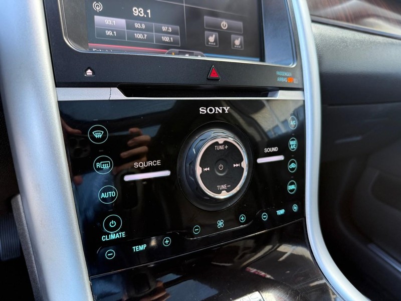 Ford Edge Vehicle Image 31