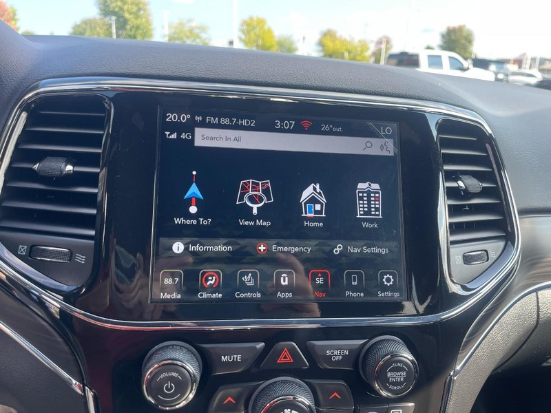 Jeep Grand Cherokee WK Vehicle Image 31