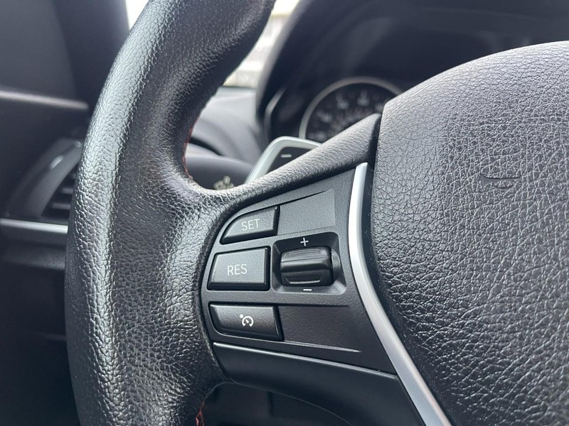 BMW 2 Series Vehicle Image 16