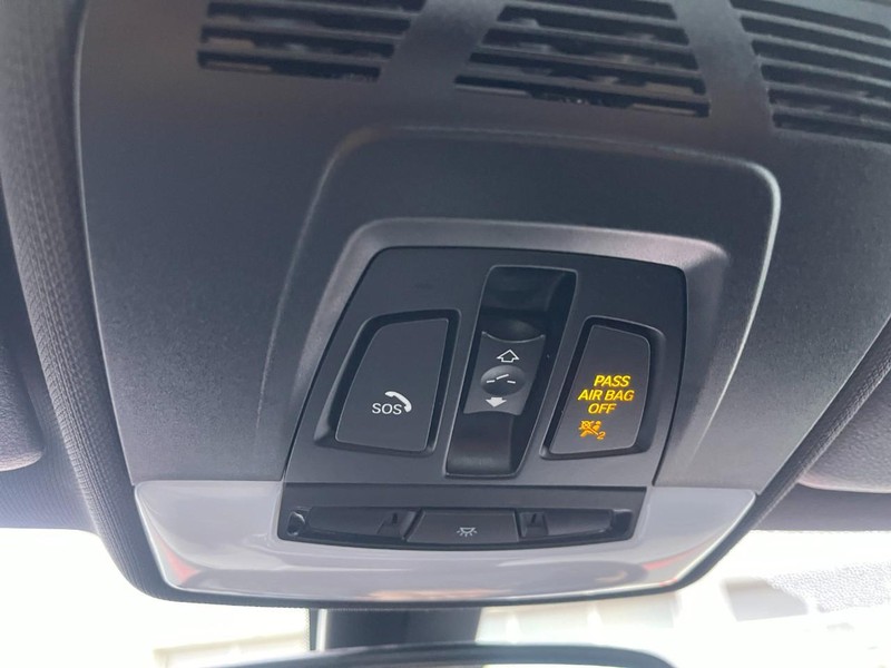 BMW 2 Series Vehicle Image 25