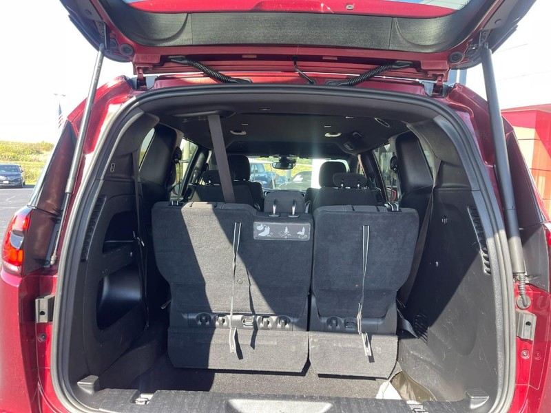 2021 Chrysler Pacifica Touring photo 14