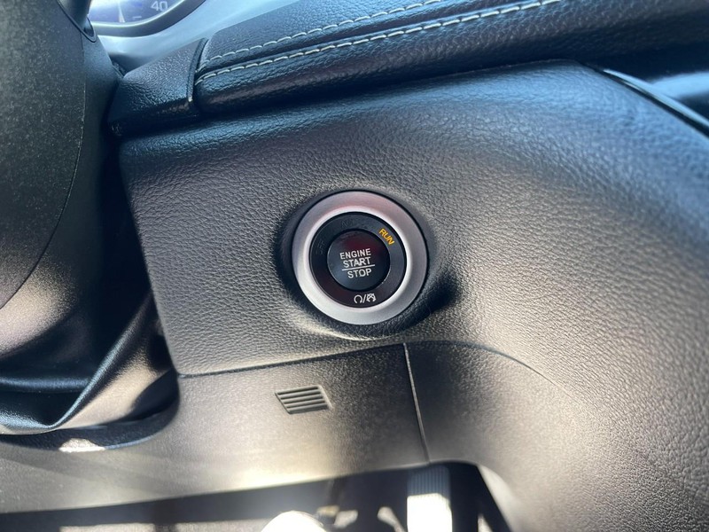 2021 Chrysler Pacifica Touring photo 23