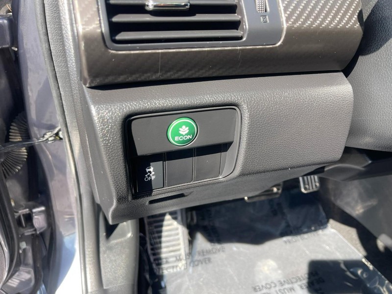 Honda Accord Sedan Vehicle Image 19