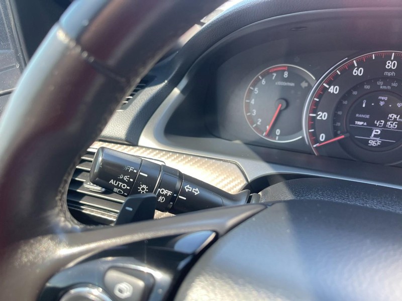 Honda Accord Sedan Vehicle Image 23