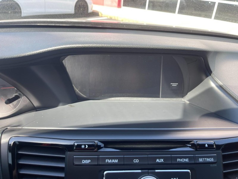 Honda Accord Sedan Vehicle Image 26