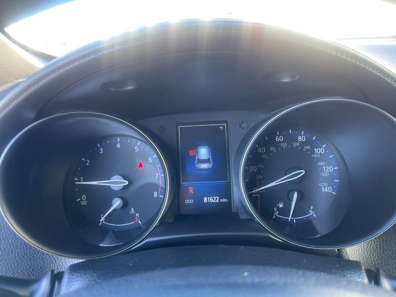 Toyota C-HR Vehicle Image 21
