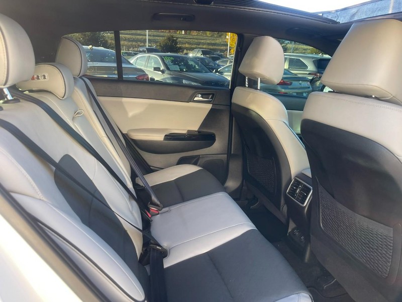 Kia Sportage Vehicle Image 10