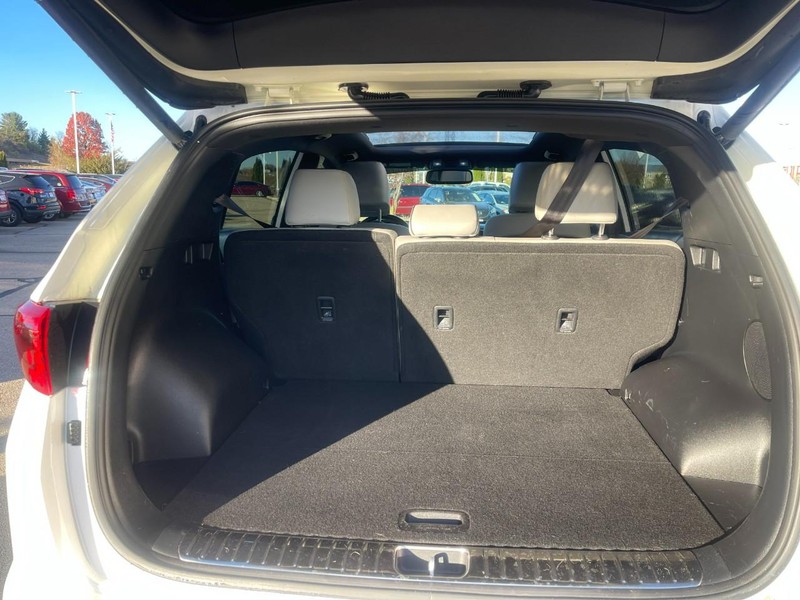 Kia Sportage Vehicle Image 13