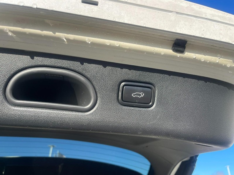 Kia Sportage Vehicle Image 14