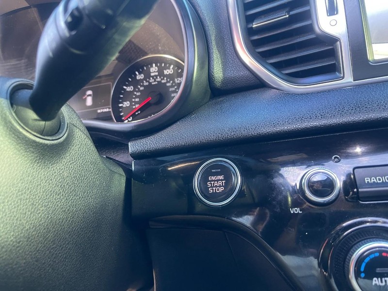 Kia Sportage Vehicle Image 27