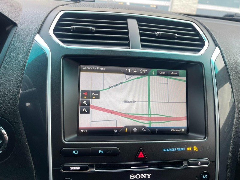 Ford Explorer Vehicle Image 34