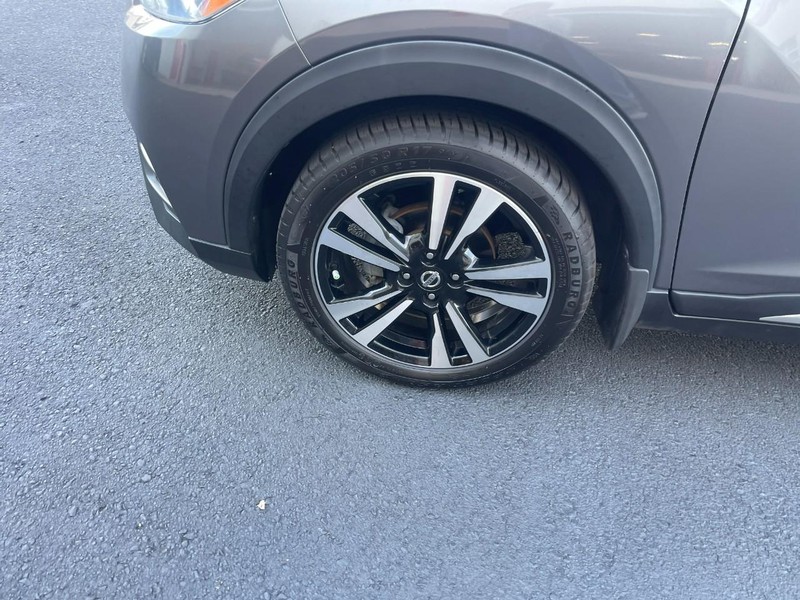 Nissan Kicks Vehicle Image 06