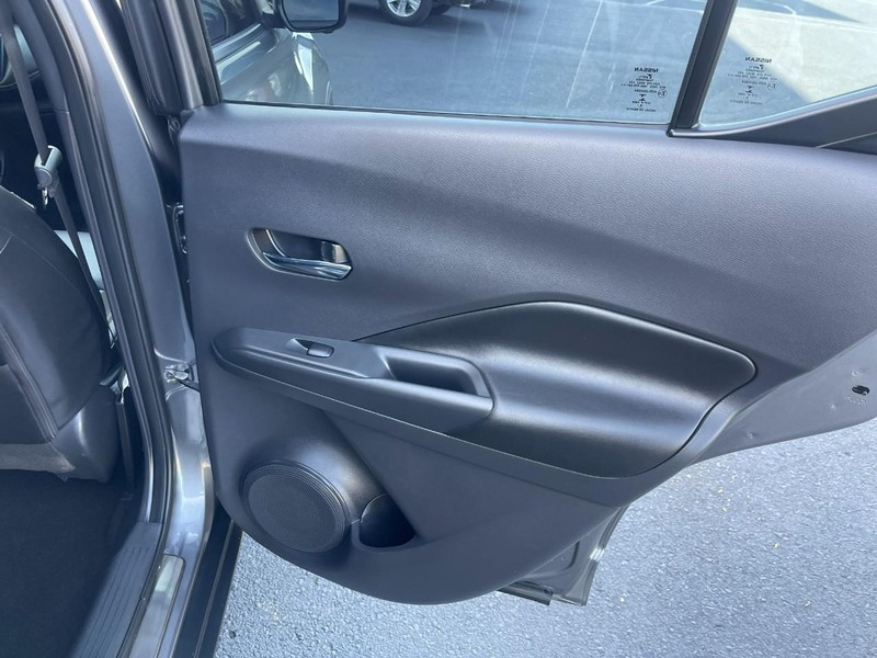 Nissan Kicks Vehicle Image 13