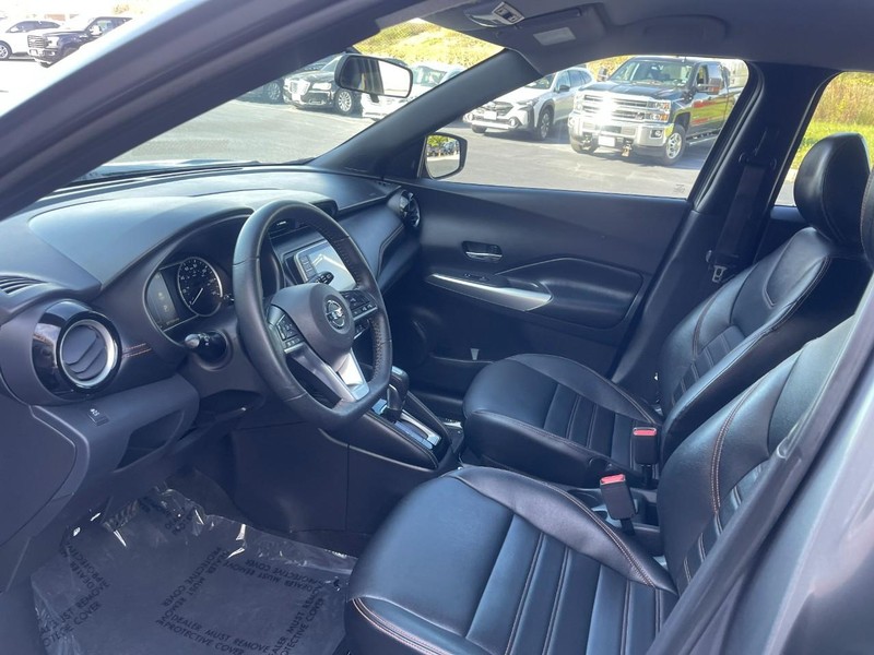 Nissan Kicks Vehicle Image 17