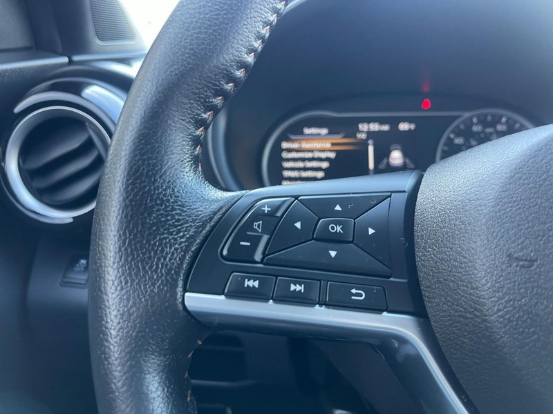 Nissan Kicks Vehicle Image 24