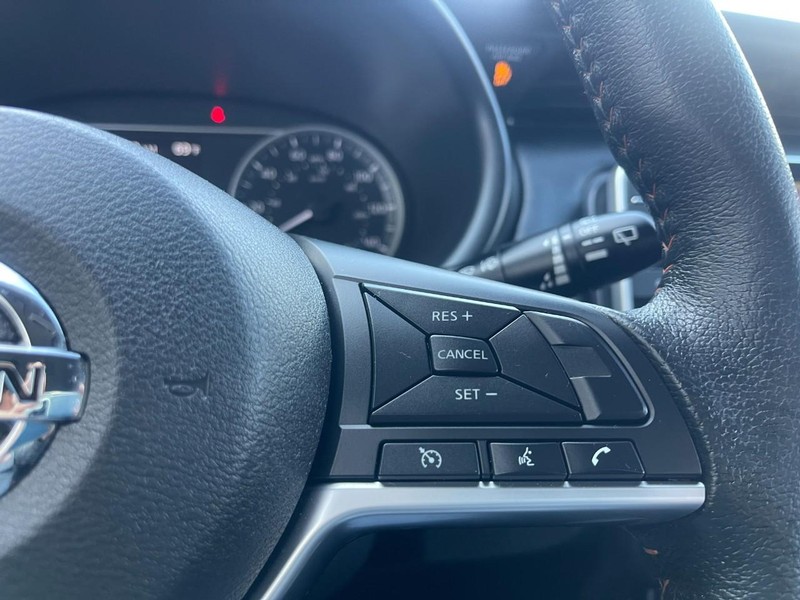 Nissan Kicks Vehicle Image 25