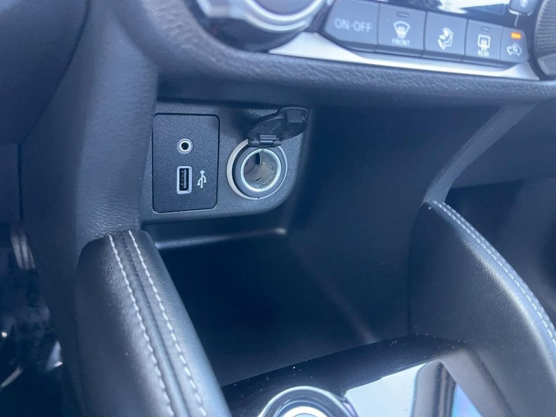 Nissan Kicks Vehicle Image 29