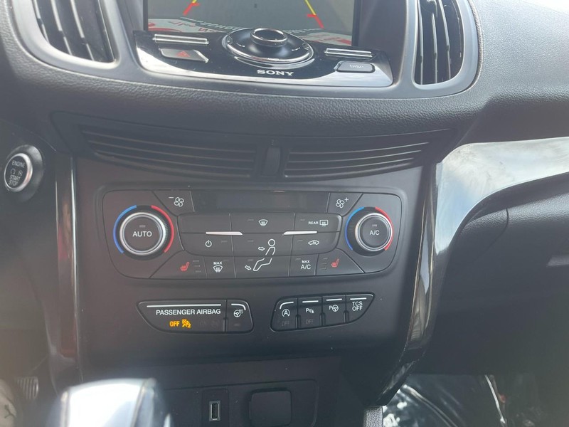 Ford Escape Vehicle Image 21