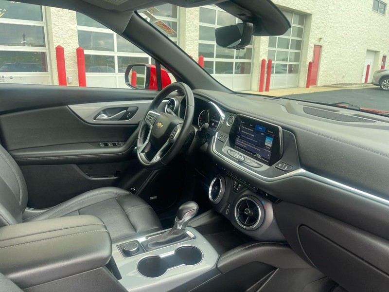 Chevrolet Blazer Vehicle Image 09