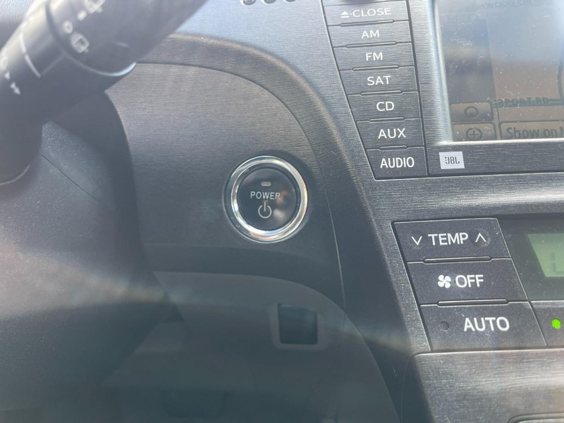 Toyota Prius Vehicle Image 14