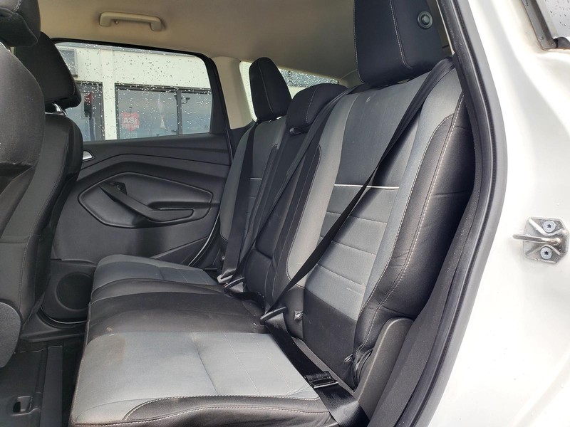 Ford Escape Vehicle Image 16