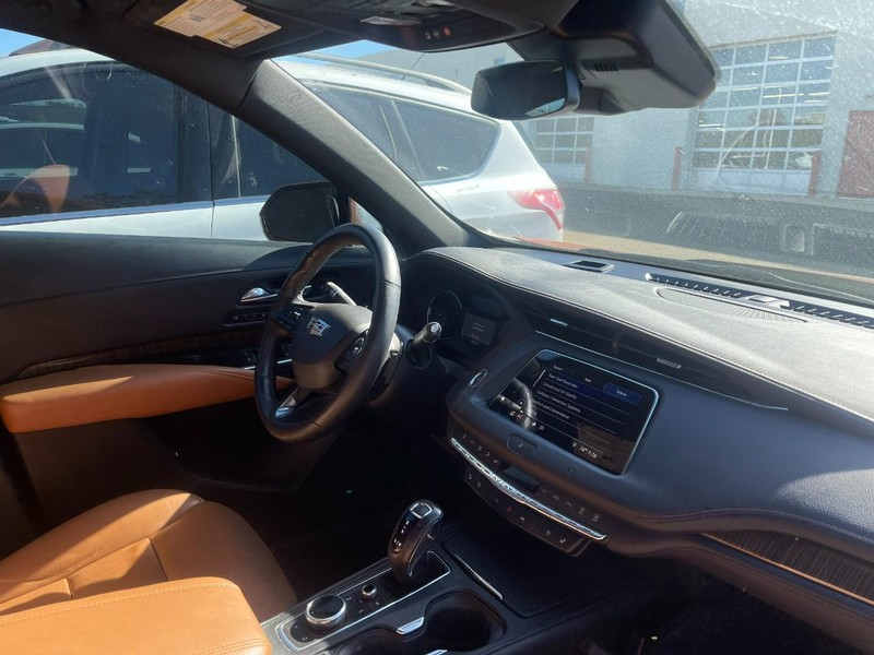 Cadillac XT4 Vehicle Image 02