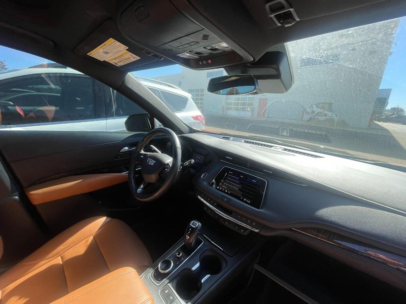 Cadillac XT4 Vehicle Image 05