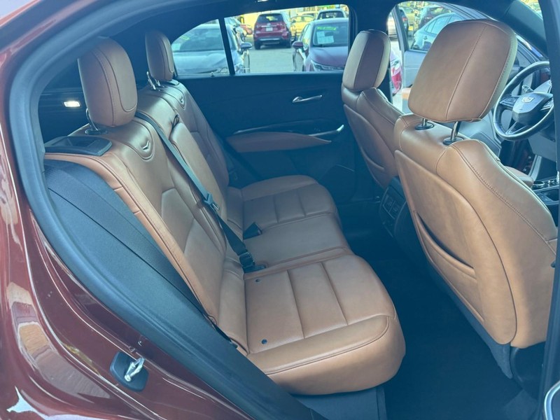 Cadillac XT4 Vehicle Image 15