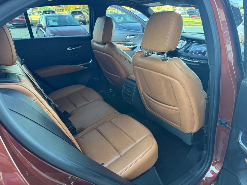 Cadillac XT4 Vehicle Image 16