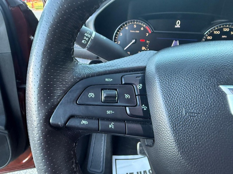 Cadillac XT4 Vehicle Image 22