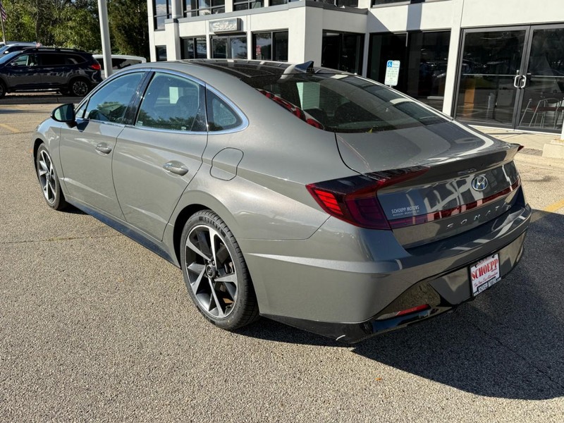 Hyundai Sonata Vehicle Image 07