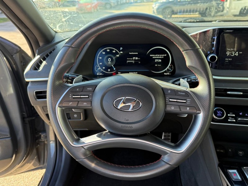 Hyundai Sonata Vehicle Image 19