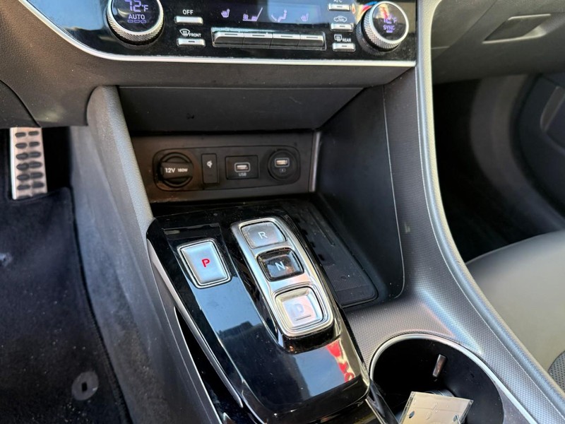 Hyundai Sonata Vehicle Image 27